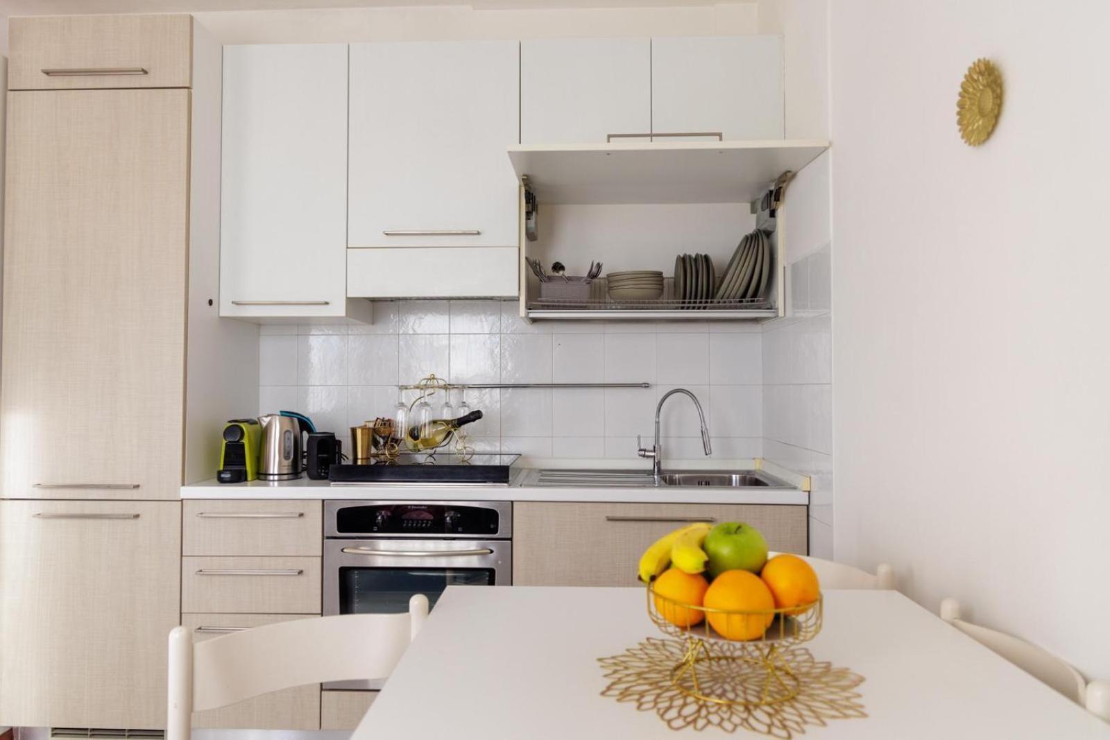 Arryanna Apartment Верона Экстерьер фото